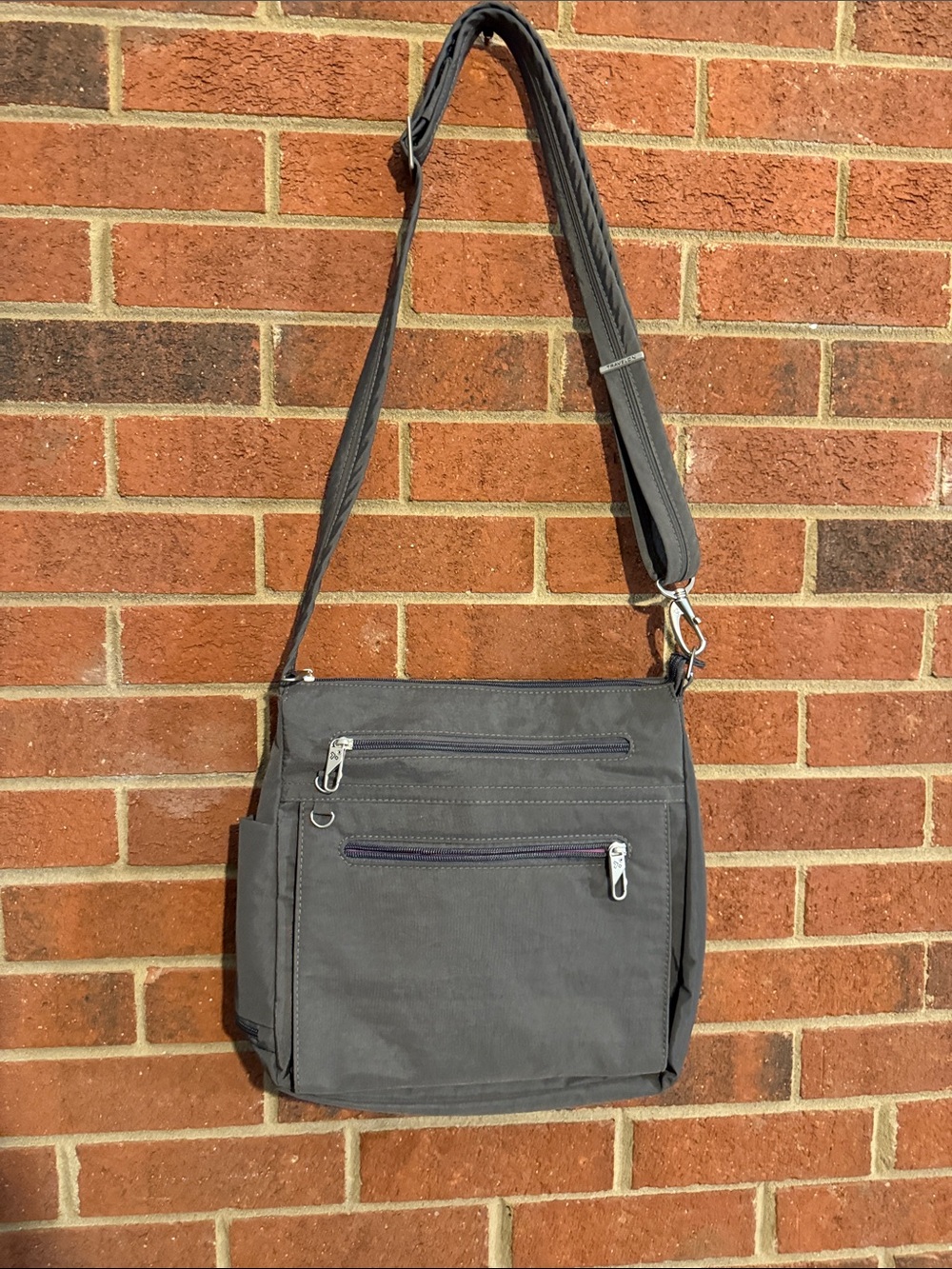 Travelon Exclusive Edition Gray Crossbody